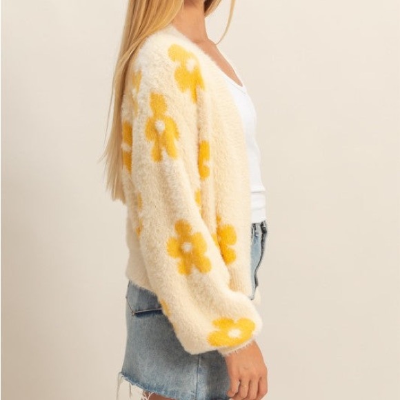 Chaou Yatou Daisy Eyelash Open Cardigan NWT Sz: Small - Picture 6 of 13